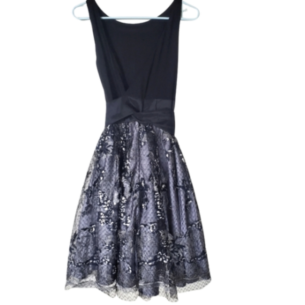 SLNY Dress Fit & Flare Wrap Cocktail Dress Retro Style 4 Lace Glam Prom Dress